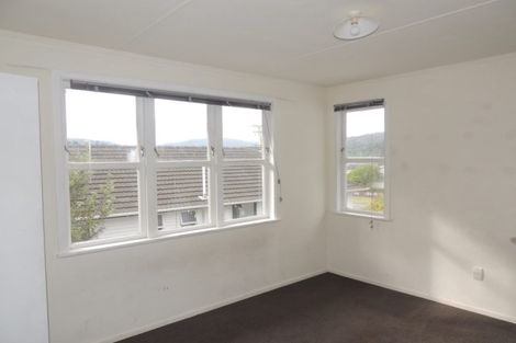 Photo of property in 372 George Street, Stokes Valley, Lower Hutt, 5019