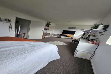 Photo of property in 16 Malcolm Street, Martinborough, 5711