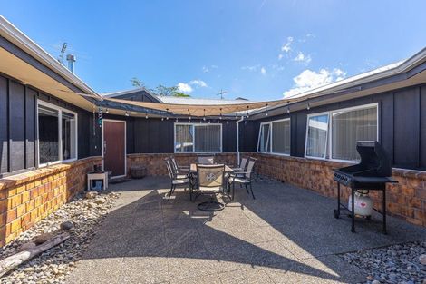 Photo of property in 17 Ashleigh Way, Waikanae Beach, Waikanae, 5036