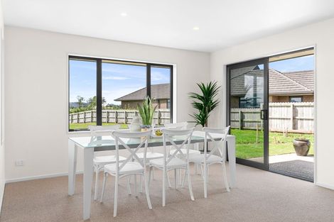 Photo of property in 12 Breton Drive, Waipu, 0510