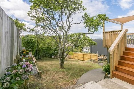 Photo of property in 10 Westmere Crescent, Westmere, Auckland, 1022
