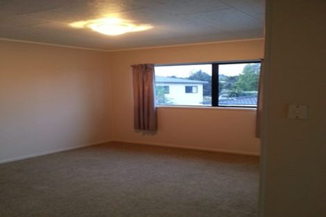 Photo of property in 2/15 Wilkie Place, Mount Wellington, Auckland, 1060