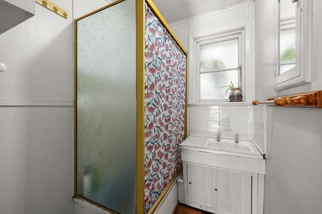 Photo of property in 180 Langdons Road, Northcote, Christchurch, 8052