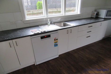 Photo of property in 23 Garreg Road, Fendalton, Christchurch, 8052