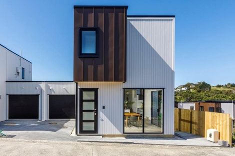 Photo of property in 14 Waihou Crescent, Albany Heights, Auckland, 0632