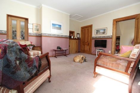 Photo of property in 66 Timaru Road, Waimate, 7924