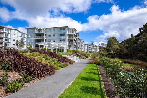 Photo of property in 72 Eaves Bush Parade, Orewa, 0931