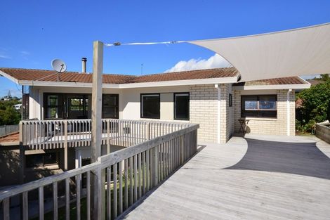 Photo of property in 45 Polkinghorne Drive, Manly, Whangaparaoa, 0930