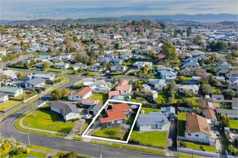 Photo of property in 7a-b Jull Crescent, Waipukurau, 4200