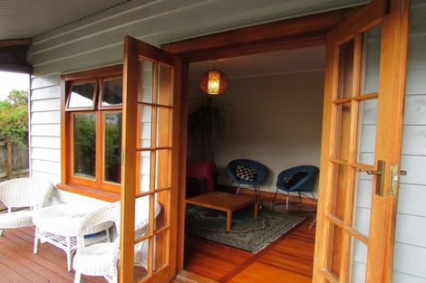 Photo of property in 24 Ticehurst Road, Lyttelton, 8082