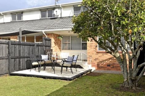 Photo of property in 3/5 Powell Street, Avondale, Auckland, 1026