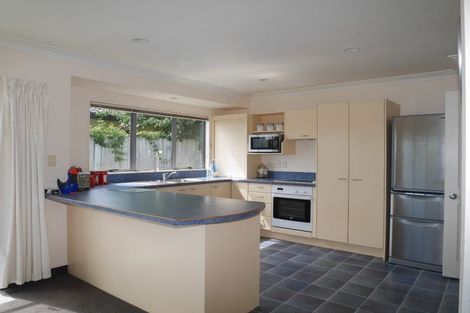 Photo of property in 151 Realm Drive, Paraparaumu, 5032