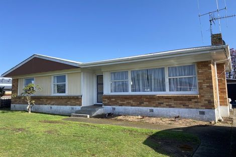 Photo of property in 73 Lewis Street, Glenview, Hamilton, 3206