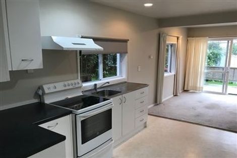 Photo of property in 1/95 Arran Road, Browns Bay, Auckland, 0630