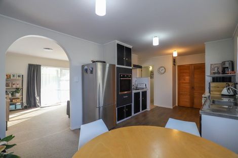 Photo of property in 32 Mahana Road, Ngatea, 3503