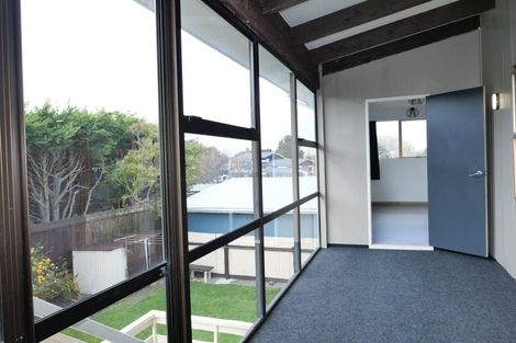 Photo of property in 2/10 Watson Drive, Paraparaumu Beach, Paraparaumu, 5032