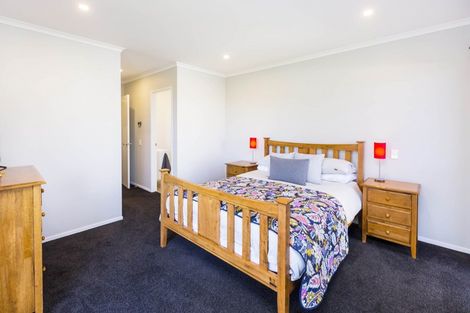 Photo of property in 13 Vernon Grove, Brown Owl, Upper Hutt, 5018