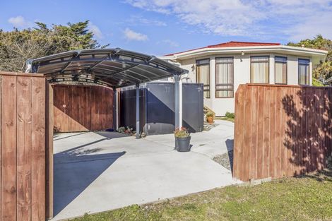Photo of property in 24 Scott Avenue, Otaki Beach, Otaki, 5512
