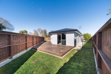 Photo of property in 2 Seddon Street, Takaro, Palmerston North, 4412