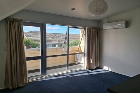 Photo of property in 2/7 Division Street, Riccarton, Christchurch, 8041