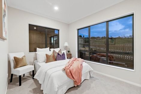 Photo of property in 60 Lime Hill Rise, Flat Bush, Auckland, 2019