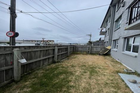 Photo of property in 1/102 Lyall Parade, Lyall Bay, Wellington, 6022