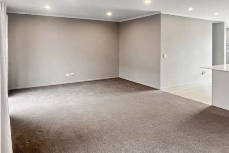 Photo of property in 4 Brian Keogh Lane, Wigram, Christchurch, 8025