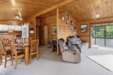 Photo of property in 3 St Annes Crescent, Wattle Downs, Auckland, 2103