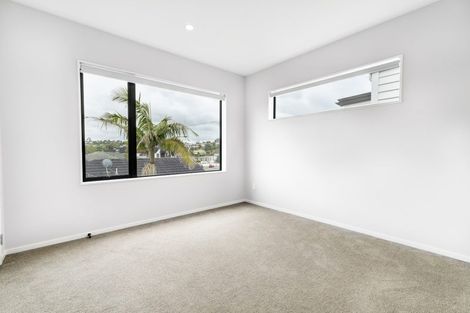 Photo of property in 44b Blakeborough Drive, Forrest Hill, Auckland, 0620