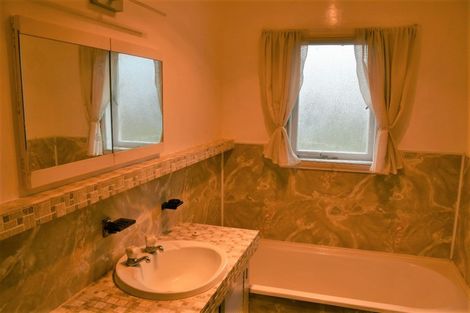 Photo of property in 24 Kelvin Place, Hamilton East, Hamilton, 3216