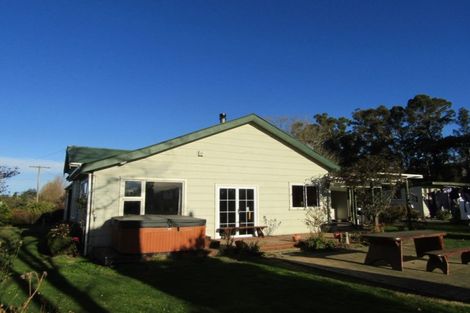 Photo of property in 92 Studholme Settlement Road, Waimate, 7979