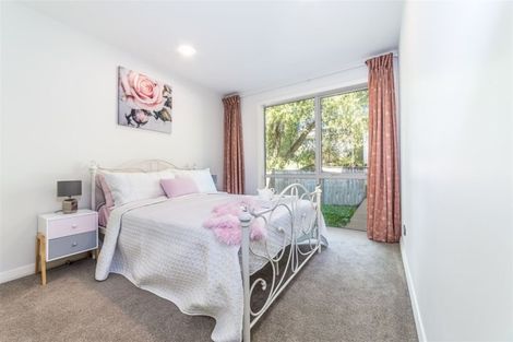 Photo of property in 102a Beach Road, Castor Bay, Auckland, 0620