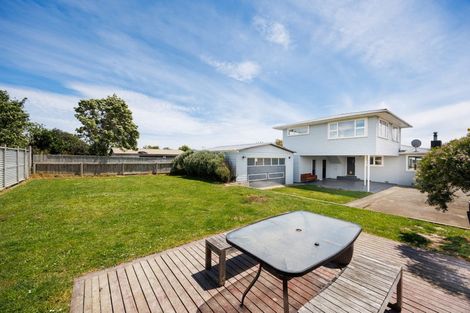 Photo of property in 18 Somerset Crescent, Highbury, Palmerston North, 4412
