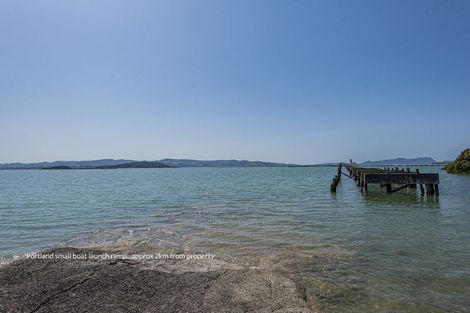 Photo of property in 240 Portland Road, Portland, Whangarei, 0178