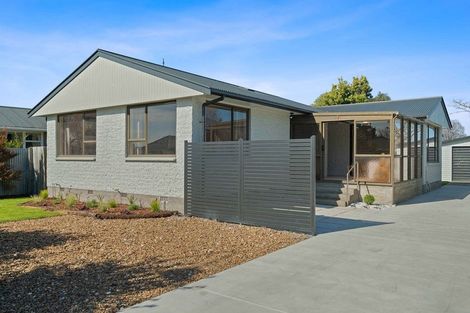 Photo of property in 13 Roswell Place, Islington, Christchurch, 8042