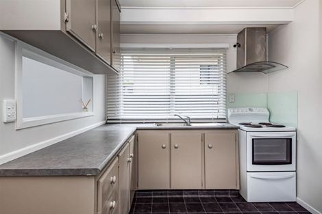 Photo of property in 11 Sunward Rise, Glenfield, Auckland, 0629