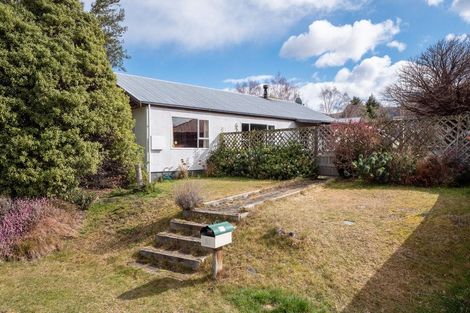 Photo of property in 35-35a Remarkables Crescent, Frankton, Queenstown, 9300
