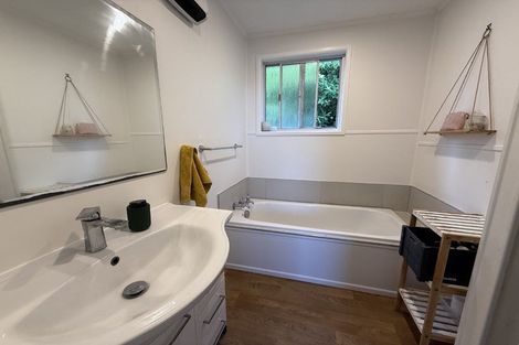 Photo of property in 8 Moera Place, Stanmore Bay, Whangaparaoa, 0932