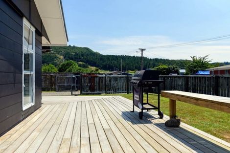 Photo of property in 22 Fenruss Street, Fairy Springs, Rotorua, 3015