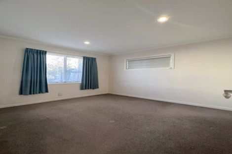 Photo of property in 16 Holland Road, Hillcrest, Auckland, 0627