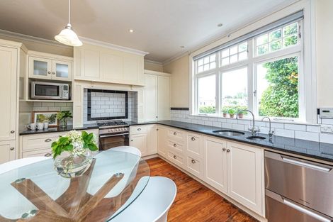 Photo of property in 98 Liverpool Street, Whanganui, 4500