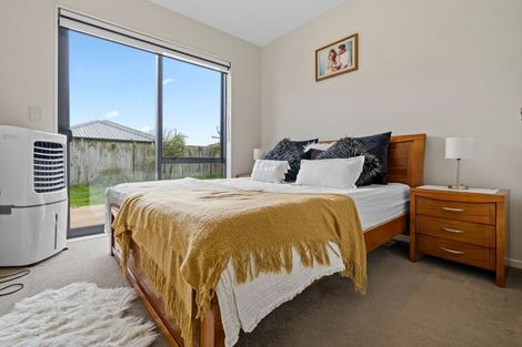 Photo of property in 5 Te Aramanu Crescent, Papakura, 2110