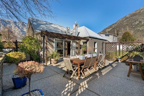 Photo of property in 17 Kawarau Place, Frankton, Queenstown, 9300