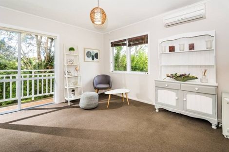 Photo of property in 1/42 Woodlands Crescent, Browns Bay, Auckland, 0630