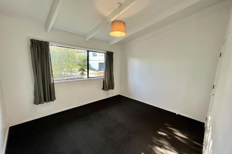 Photo of property in 50 Sungrove Rise, Sunnyvale, Auckland, 0612