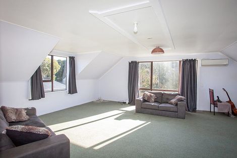 Photo of property in 8 Hamua Place, Waitara, 4320