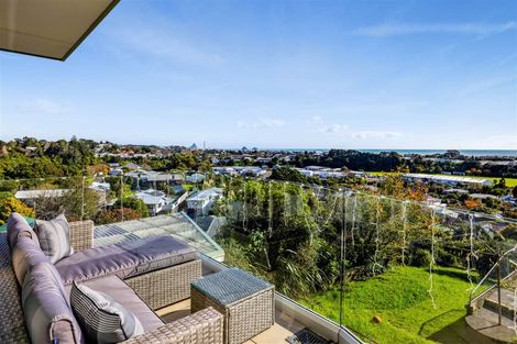 Photo of property in 3a Hillcrest Street, Glen Avon, New Plymouth, 4312