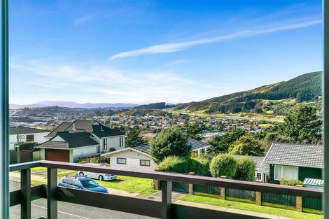Photo of property in 56 Fyvie Avenue, Tawa, Wellington, 5028