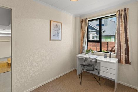 Photo of property in 74 Albert Street, Saint Clair, Dunedin, 9012