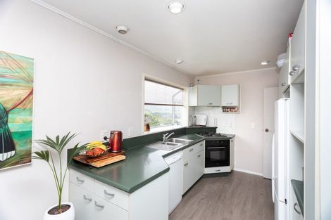 Photo of property in 8 Pennant Grove, Titahi Bay, Porirua, 5022